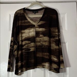 Karen Kane brand top Size M